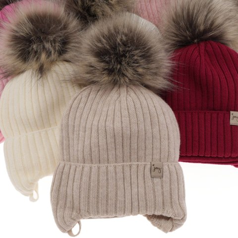 Czapka i komin dla dziewczynki zimowy komplet, czarny, wiązany, 100% wełniany merino Junika Czapka i komin dla dziewczynki zimowy komplet, czarny, wiązany, 100% wełniany merino Junika