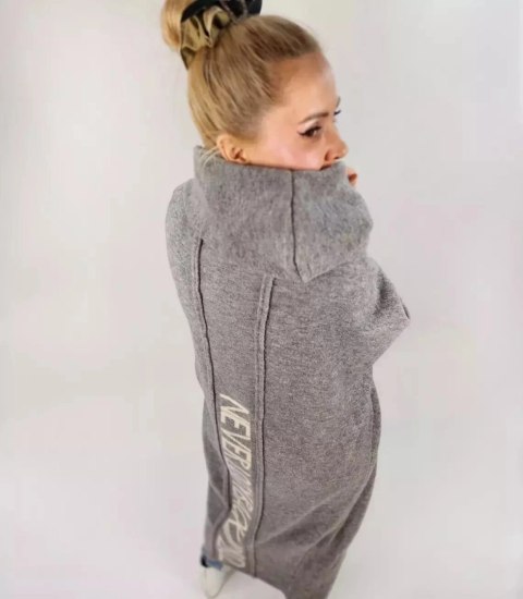 Długi kardigan Sweter z wełną Ciepły Napis NEVER LOOK BACK (Szary) S (36) Długi kardigan Sweter z wełną Ciepły Napis NEVER LOOK BACK (Szary) S (36)