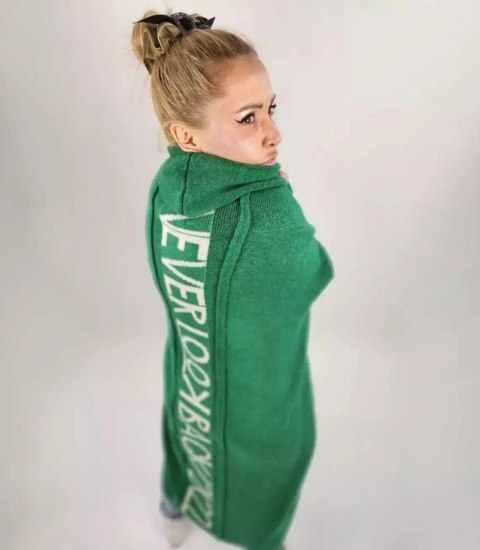 Długi kardigan Sweter z wełną Ciepły Napis NEVER LOOK BACK (Zielony) S (36) Długi kardigan Sweter z wełną Ciepły Napis NEVER LOOK BACK (Zielony) S (36)