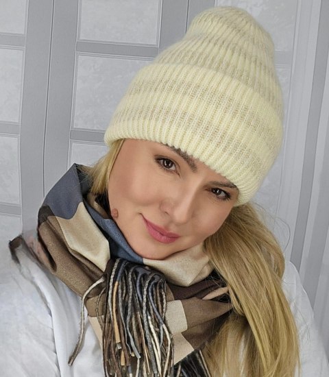 Ciepła czapka damska BEANIE zimowa jesienna jednokolorowa (Beżowy) Ciepła czapka damska BEANIE zimowa jesienna jednokolorowa (Beżowy)