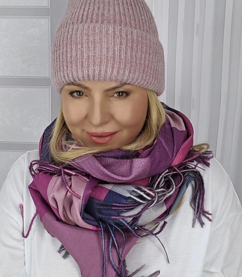 Ciepła czapka damska BEANIE zimowa jesienna jednokolorowa (Różowy) Ciepła czapka damska BEANIE zimowa jesienna jednokolorowa (Różowy)