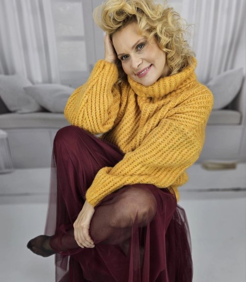 Ciepły sweter golf damski oversize gruby splot miły miękki LAPONIA (Żółty) Ciepły sweter golf damski oversize gruby splot miły miękki LAPONIA (Żółty)