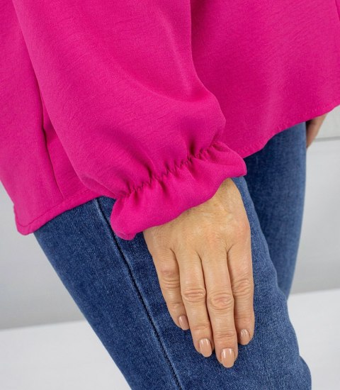 Elegancka bluzka oversize z delikatnie bufiastymi rękawami MARCELINA (Różowy) 46/48 Elegancka bluzka oversize z delikatnie bufiastymi rękawami MARCELINA (Różowy) 46/48