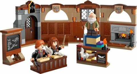 LEGO 76442 HARRY POTTER Zamek Hogwart: Zajęcia z zaklęć i uroków p4