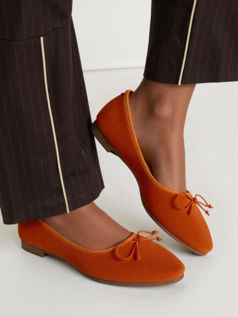 Damskie Baleriny BELLA ORANGE - Uroczy Minimalizm w Energetycznym Odcieniu Damskie Baleriny BELLA ORANGE - Uroczy Minimalizm w Energetycznym Odcieniu