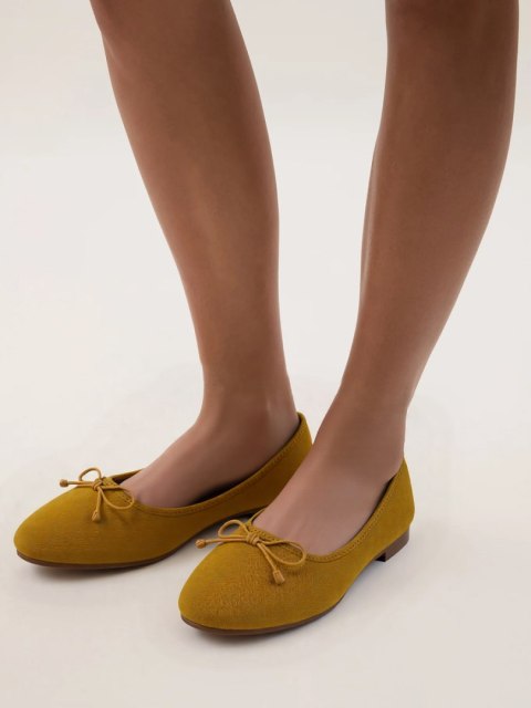 Damskie Baleriny BELLA YELLOW - Uroczy Minimalizm w Intensywnym Odcieniu Damskie Baleriny BELLA YELLOW - Uroczy Minimalizm w Intensywnym Odcieniu