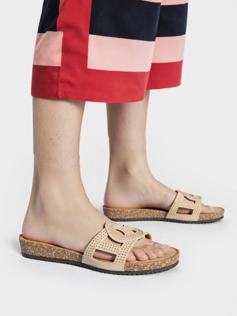 Damskie Ażurowe Klapki CELEST BEIGE Damskie Ażurowe Klapki CELEST BEIGE