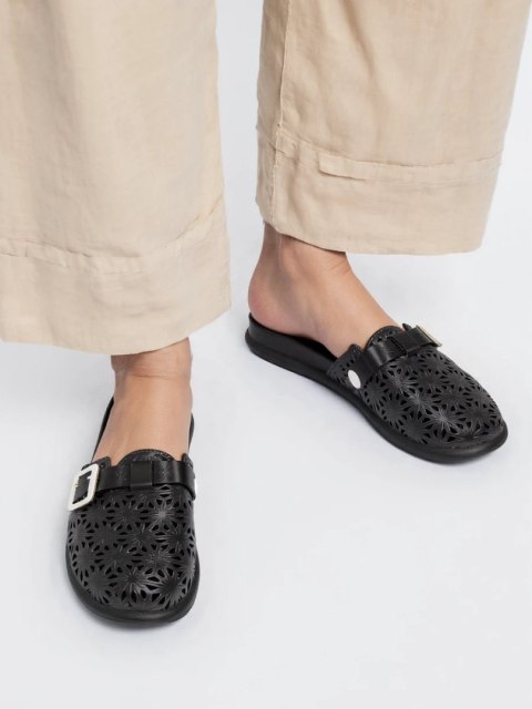 Damskie Klapki FLOWER BUCKLE BLACK Damskie Klapki FLOWER BUCKLE BLACK