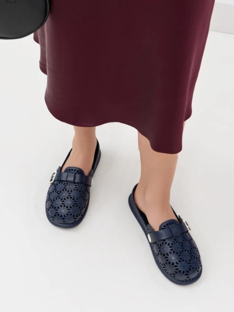Damskie Klapki FLOWER BUCKLE NAVY Damskie Klapki FLOWER BUCKLE NAVY