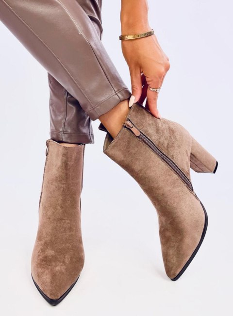 Botki na obcasie klasyczne TITINA KHAKI Botki na obcasie klasyczne TITINA KHAKI