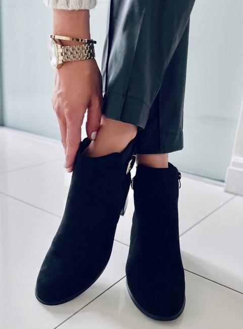 Botki na obcasie CYNDI BLACK SUEDE Botki na obcasie CYNDI BLACK SUEDE