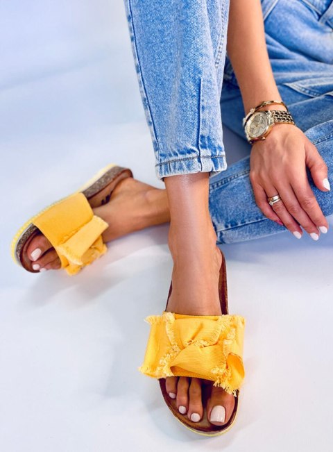 Klapki damskie FEARY YELLOW Klapki damskie FEARY YELLOW