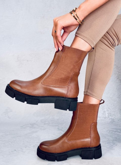 Sztyblety damskie SNEED CAMEL Sztyblety damskie SNEED CAMEL