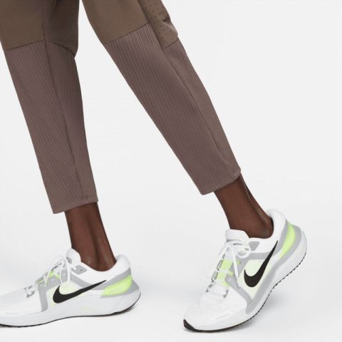 Spodnie Nike Dri-FIT ADV AeroSwift W DM4615-004 Spodnie Nike Dri-FIT ADV AeroSwift W DM4615-004