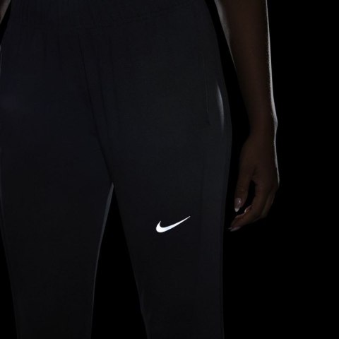 Spodnie Nike Therma-FIT Essential W DD6472-010 Spodnie Nike Therma-FIT Essential W DD6472-010