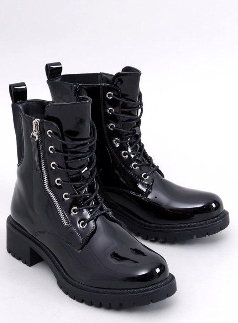 Botki sznurowane lakierowane DENDY BLACK Botki sznurowane lakierowane DENDY BLACK