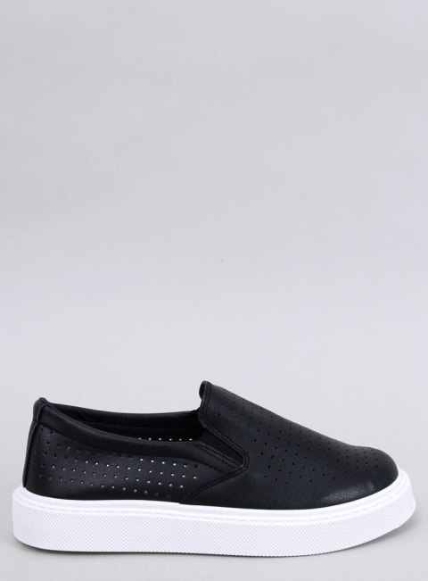 Trampki slip-on ażurowe TOWNS BLACK Trampki slip-on ażurowe TOWNS BLACK
