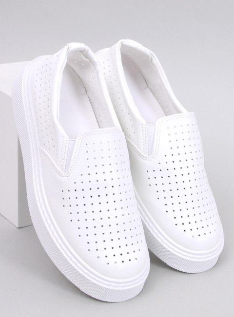 Trampki slip-on ażurowe TOWNS WHITE Trampki slip-on ażurowe TOWNS WHITE