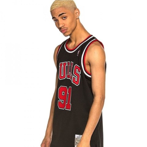 Koszulka Mitchell & Ness Chicago Bulls NBA Swingman Alternate Jersey Bulls 97 Dennis Rodman SMJYGS18152-CBUBLCK97DRD