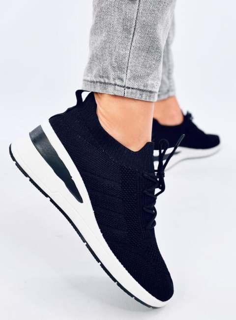 Buty sportowe na ukrytym koturnie CROFT BLACK