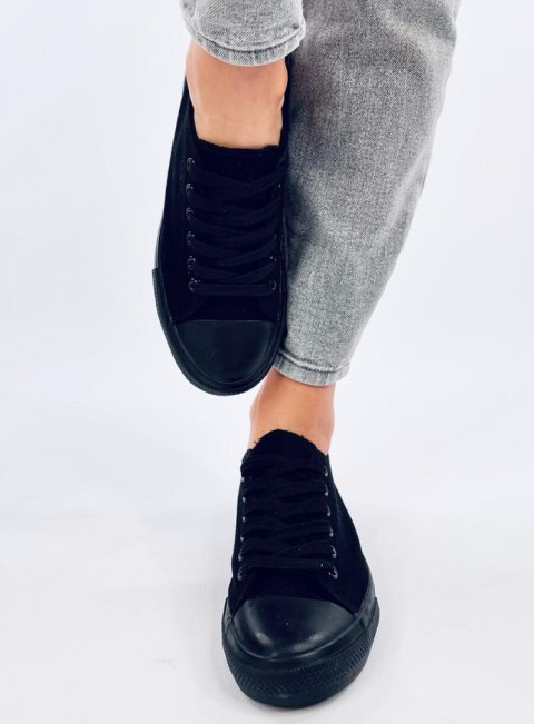 Trampki sznurowane klasyczne LEVENS ALLBLACK (czarna podeszwa) Trampki sznurowane klasyczne LEVENS ALLBLACK (czarna podeszwa)