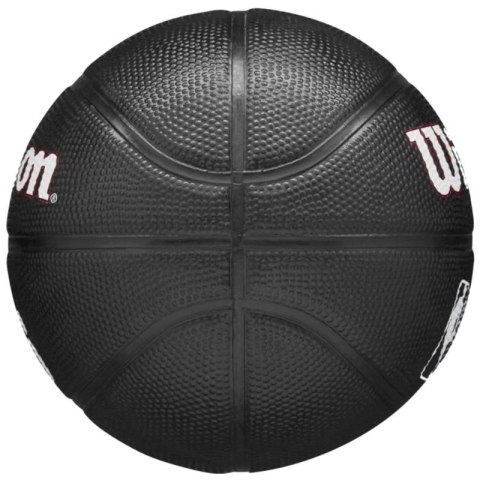 Piłka do koszykówki Wilson Team Tribute Philadelphia 76ers Mini Ball WZ4017611XB Piłka do koszykówki Wilson Team Tribute Philadelphia 76ers Mini Ball WZ4017611XB