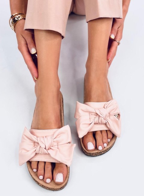 Klapki korkowe z kokardą BUSSI PINK Klapki korkowe z kokardą BUSSI PINK