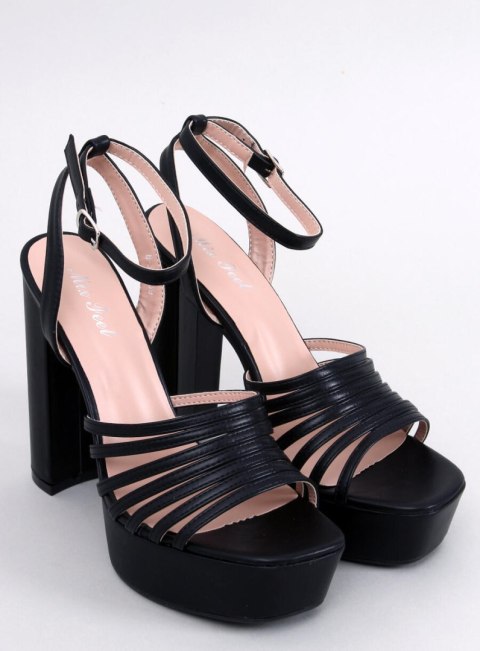Sandałki na platformie TABOO BLACK Sandałki na platformie TABOO BLACK