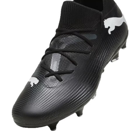 Buty piłkarskie Puma Future 7 Match MxSG M 107714 02