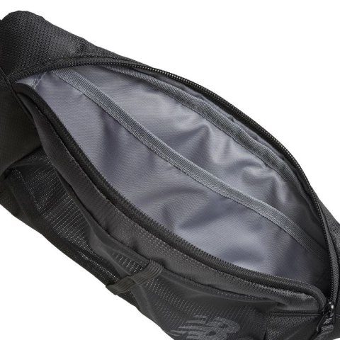 Saszetka, nerka New Balance Core Classic Waist Bag LAB23100BK Saszetka, nerka New Balance Core Classic Waist Bag LAB23100BK