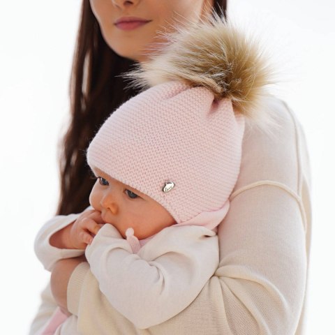 Czapka i szalik dla dziewczynki zimowy komplet, różowy, z pomponem Aimi Czapka i szalik dla dziewczynki zimowy komplet, różowy, z pomponem Aimi