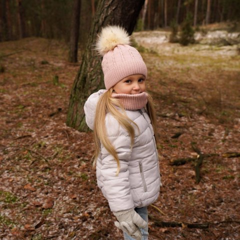 Czapka i komin dla dziewczynki zimowy komplet, camelowy, z pomponem Lawa Czapka i komin dla dziewczynki zimowy komplet, camelowy, z pomponem Lawa