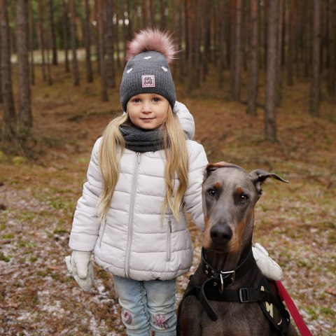 Czapka i komin dla dziewczynki zimowy komplet, różowy, z pomponem Jasmin Czapka i komin dla dziewczynki zimowy komplet, różowy, z pomponem Jasmin