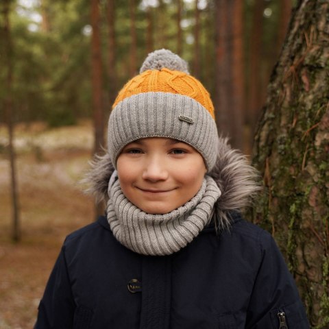 Komplet zimowy dla chłopca: czapka i komin khaki Juliusz Komplet zimowy dla chłopca: czapka i komin khaki Juliusz