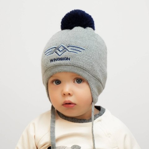 Czapka i komin dla chłopca zimowy komplet, khaki, z pomponem, wiązany Wings Czapka i komin dla chłopca zimowy komplet, khaki, z pomponem, wiązany Wings