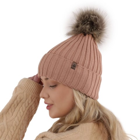 Beret zimowy damski, camel, z wełną merino, podszyta polarem Texa Beret zimowy damski, camel, z wełną merino, podszyta polarem Texa