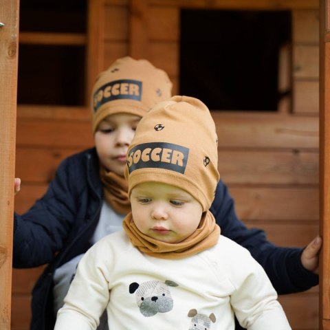 Komplet jesienny/ wiosenny dla chłopca: czapka i komin bawełniany camelowy Soccer Komplet jesienny/ wiosenny dla chłopca: czapka i komin bawełniany camelowy Soccer