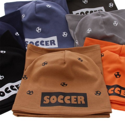 Komplet jesienny/ wiosenny dla chłopca: czapka i komin bawełniany camelowy Soccer Komplet jesienny/ wiosenny dla chłopca: czapka i komin bawełniany camelowy Soccer