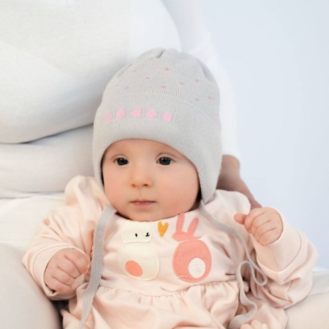 Czapka jesienna, wiosenna dla dziewczynki, różowa, wiązana Dotsi Czapka jesienna, wiosenna dla dziewczynki, różowa, wiązana Dotsi