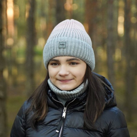 Komplet zimowy dla dziewczynki: czapka i komin różowy Tasha Komplet zimowy dla dziewczynki: czapka i komin różowy Tasha