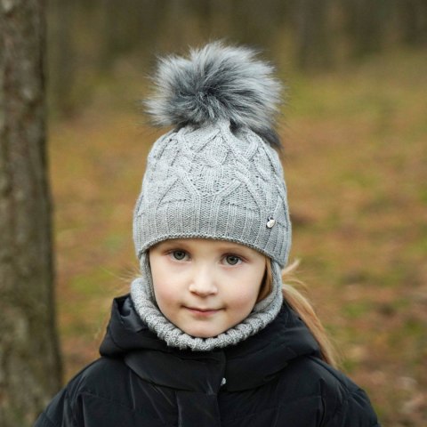 Komplet zimowy dla dziewczynki: czapka i komin kremowy z pomponem Elena Komplet zimowy dla dziewczynki: czapka i komin kremowy z pomponem Elena
