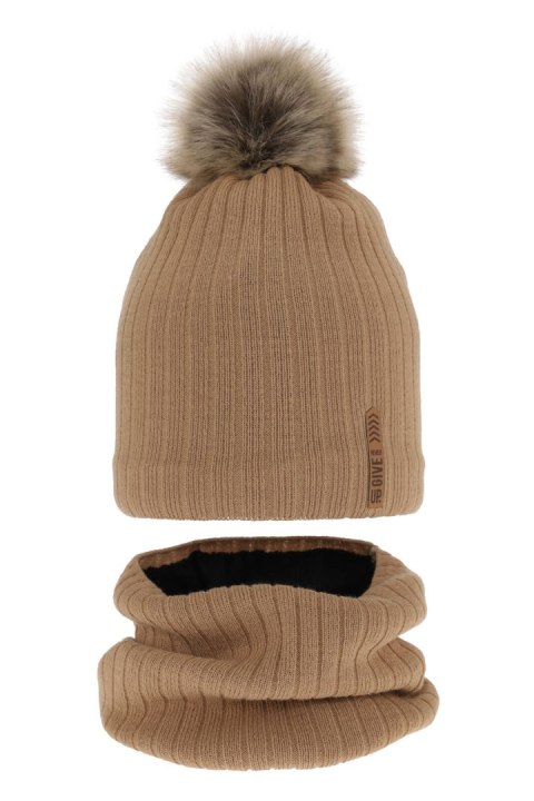 Czapka i komin dla chłopca zimowy komplet, camel, z pomponem, podszyty Kalen Czapka i komin dla chłopca zimowy komplet, camel, z pomponem, podszyty Kalen