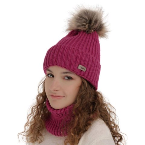 Czapka i komin dla dziewczynki zimowy komplet, różowy, z pomponem Willow Czapka i komin dla dziewczynki zimowy komplet, różowy, z pomponem Willow