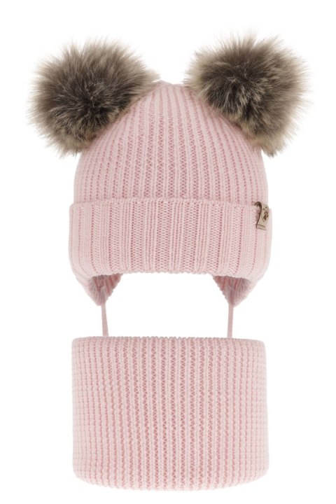 Komplet zimowy dla dziewczynki: czapka i komin różowy 100% wełniany extrafine merino Silvia Komplet zimowy dla dziewczynki: czapka i komin różowy 100% wełniany extrafine merino Silvia