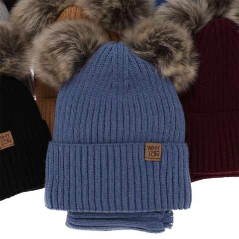 Komplet zimowy dla chłopca: czapka z dwoma pomponami i komin w kolorze camel Oxford Komplet zimowy dla chłopca: czapka z dwoma pomponami i komin w kolorze camel Oxford