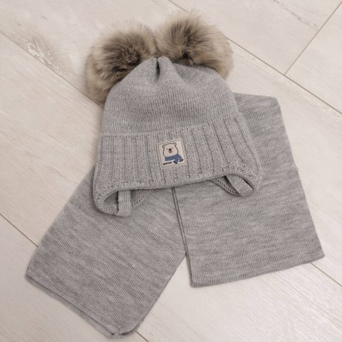 Komplet zimowy dla chłopca: czapka z dwoma pomponami i szalik w kolorze camel Jewel Komplet zimowy dla chłopca: czapka z dwoma pomponami i szalik w kolorze camel Jewel