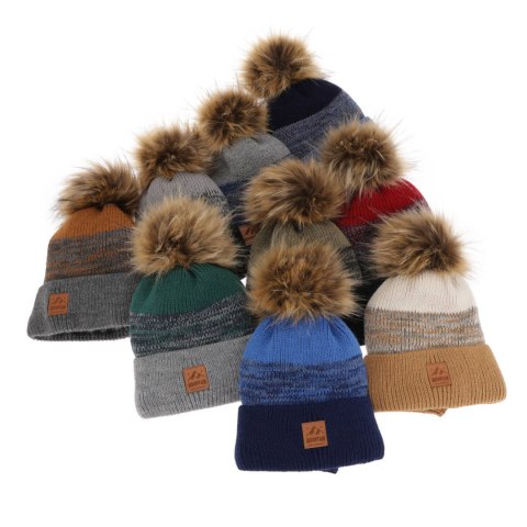 Komplet zimowy dla chłopca: czapka z pomponem i komin w kolorze camel Buffalo Komplet zimowy dla chłopca: czapka z pomponem i komin w kolorze camel Buffalo