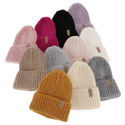 Czapka zimowa damska, różowa, z wełną merino Caro Czapka zimowa damska, różowa, z wełną merino Caro
