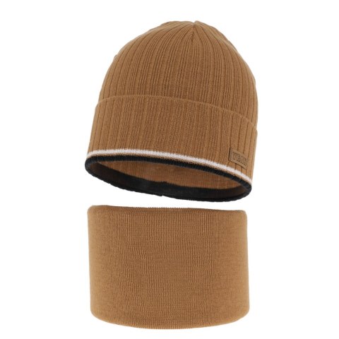 Komplet jesienny/ wiosenny dla chłopca: czapka i komin w kolorze camel London Komplet jesienny/ wiosenny dla chłopca: czapka i komin w kolorze camel London