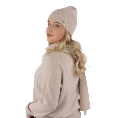 Komplet wiosenno - zimowy damski: czapka i szalik beżowy 100% wełniany extrafine merino Melpomena Komplet wiosenno - zimowy damski: czapka i szalik beżowy 100% wełniany extrafine merino Melpomena